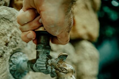 Два квартала на Варна останаха без вода в събота.