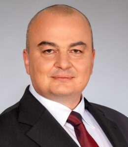 Абровски определи производителите на черупкови плодове като най-пазарни