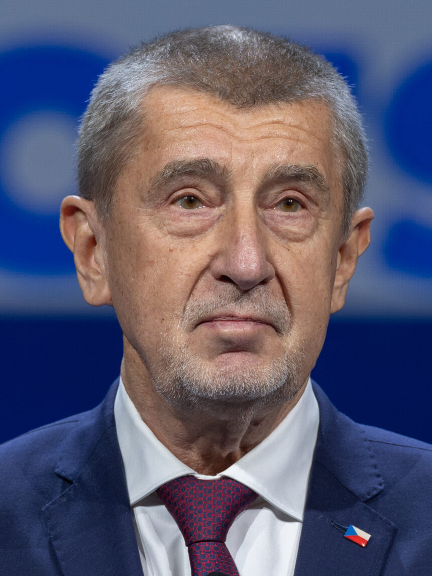 Чешката коалиция прокара спорната реформа за обществените медии