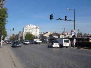 Даниел Динев представя 126 картини в изложбата „Синхроничност“