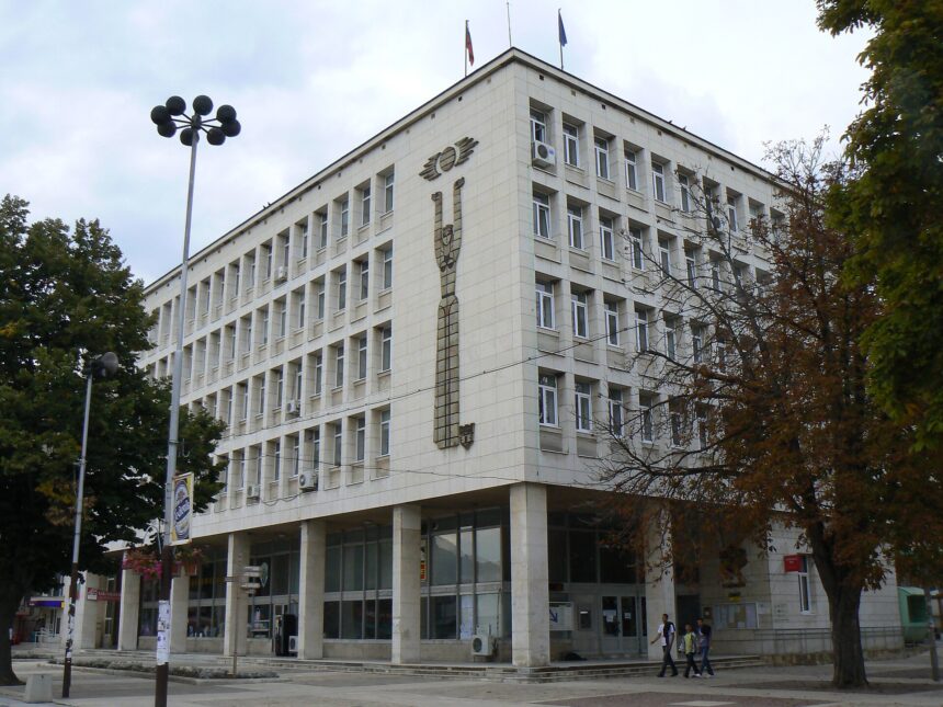 Граждани се молят за справедливо решение по делото за минни проучвания