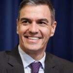 Испания издирва оцелели след сблъсъка на два високоскоростни влака