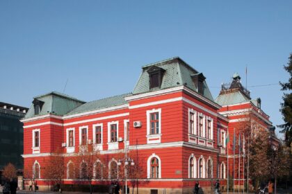 Изложба в Кюстендил представи творбите от пленера „Св. Лука“