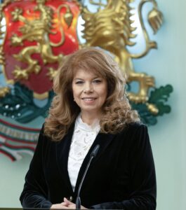 Президентът Илияна Йотова назначи Янко Йорданов за посланик в Аржентина