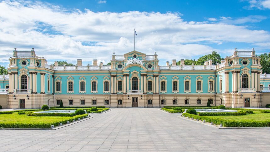 Украйна свали две балистични ракети и неутрализира 255 руски дрона